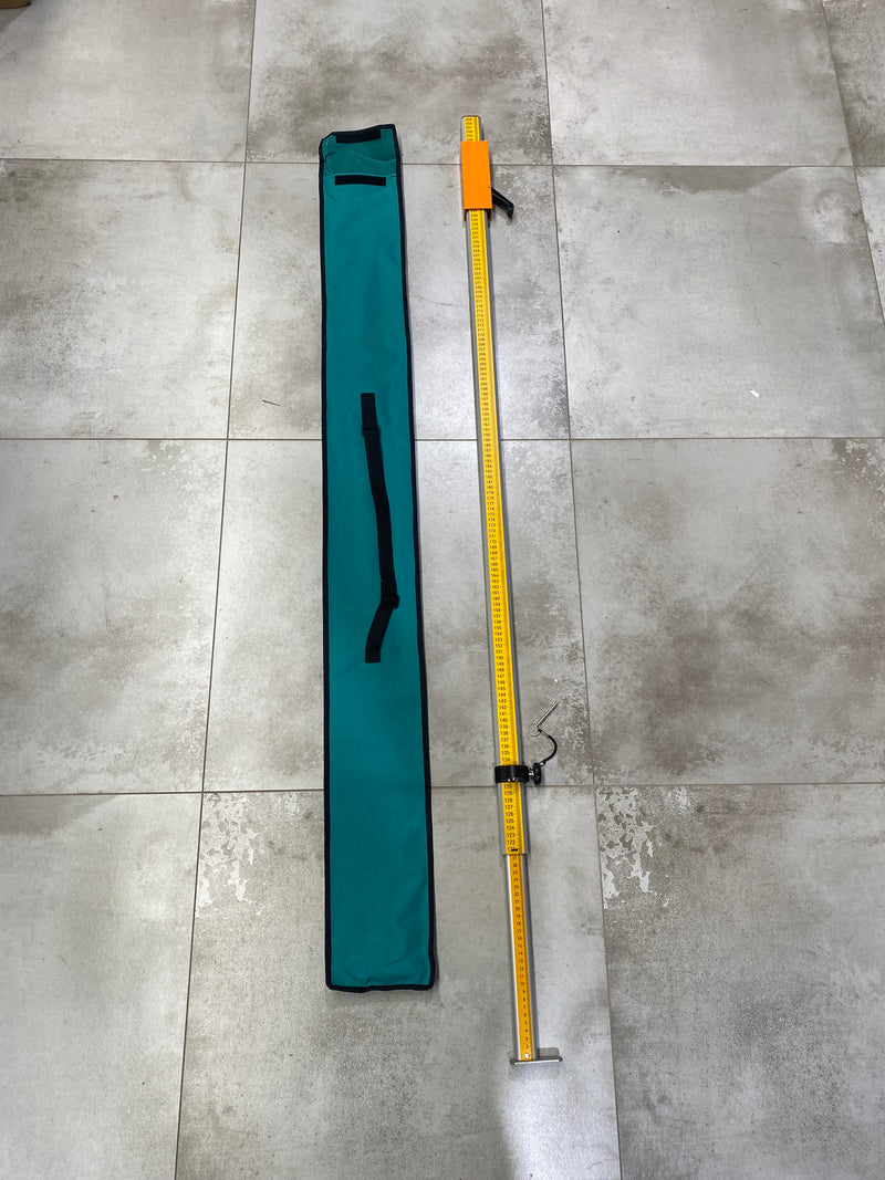 Bear Genno Rod II 2.5 metre Heavy Duty Levelling Staff